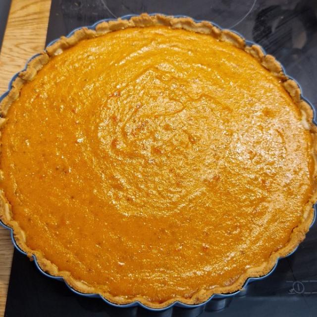 Tarte à la citrouille cannelle et vanille    pour l'automne / Pumpkin pie 